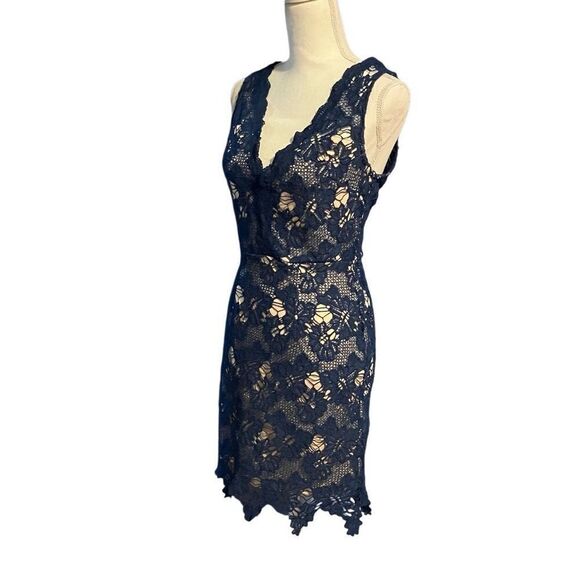 Soieblu Lace Floral Cocktail Knee Length Sheath Dress Blue Small - Picture 2 of 7